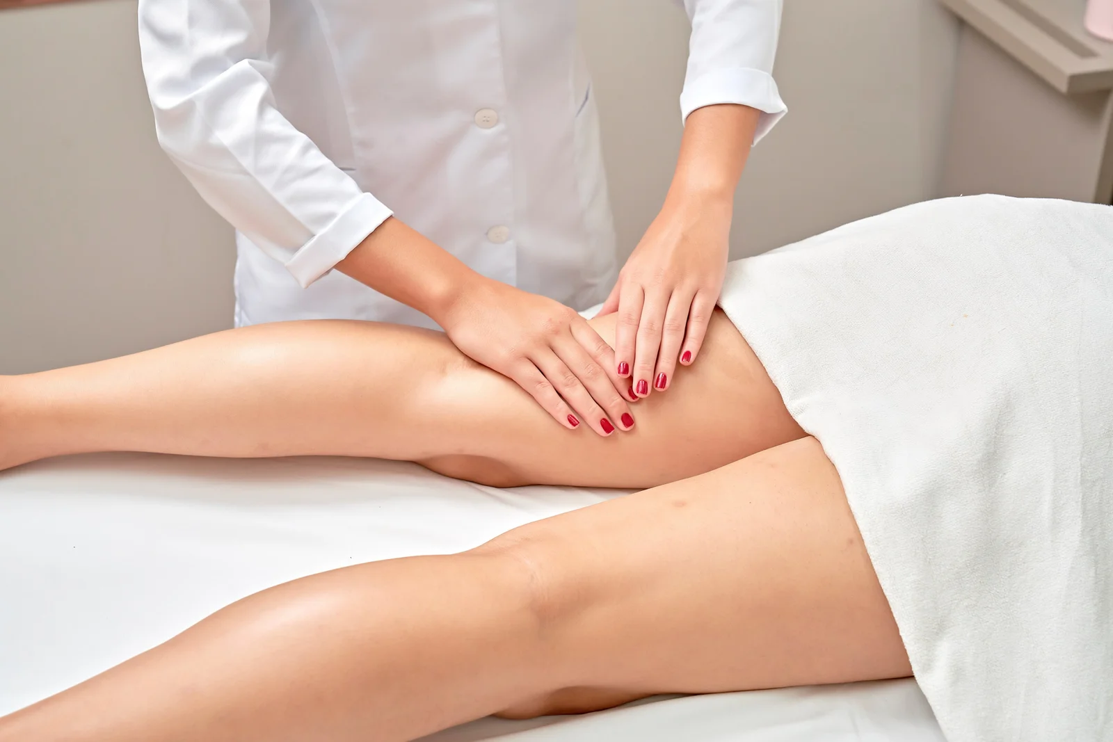 Massagem corporal na Linea Estética